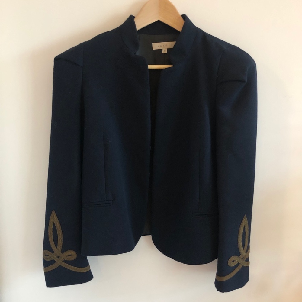 Stunning Sandro Blazer w/chain detail on forearm